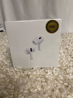 2nd Generation Earphones - White